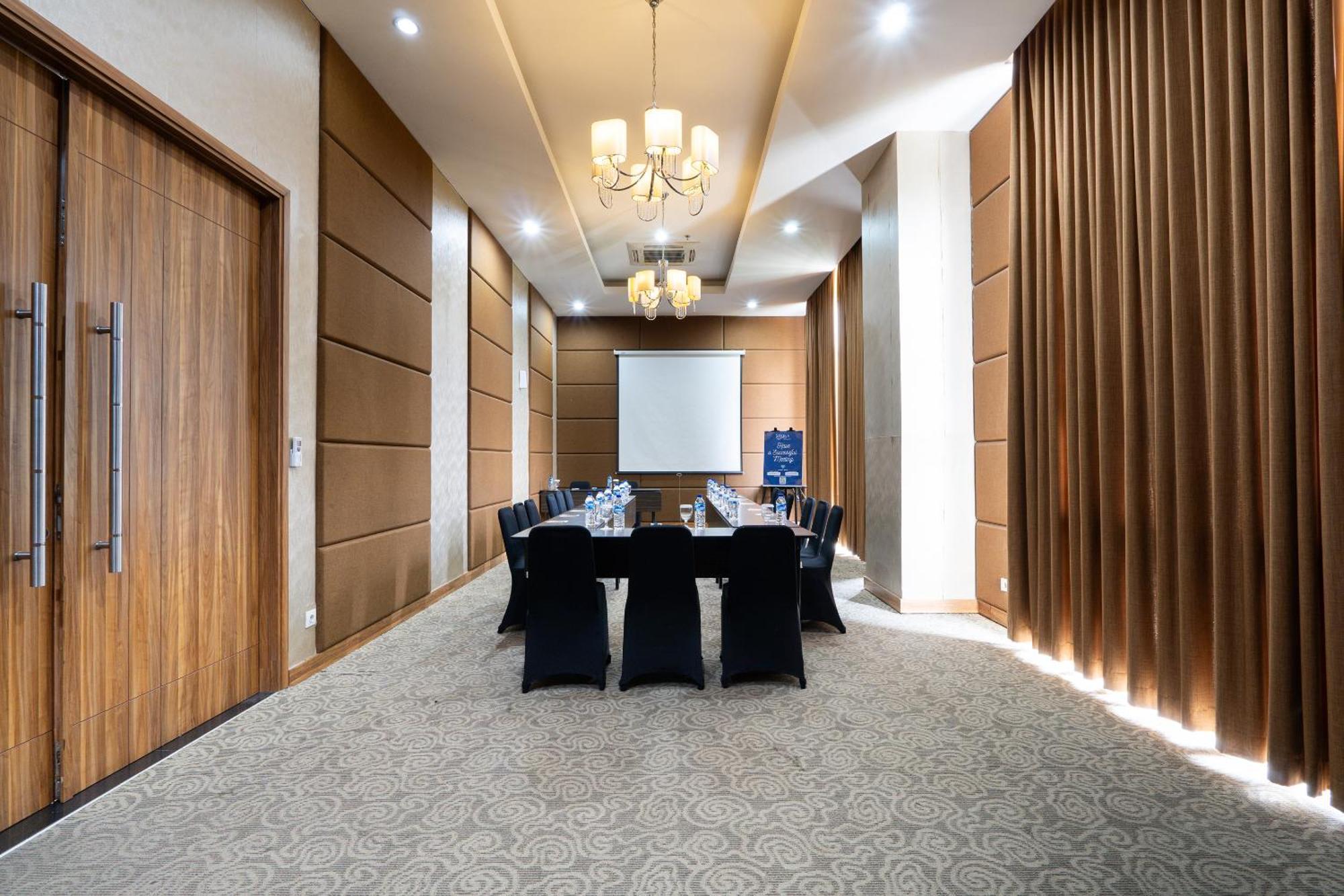 Grand Serela Yogyakarta Exterior foto